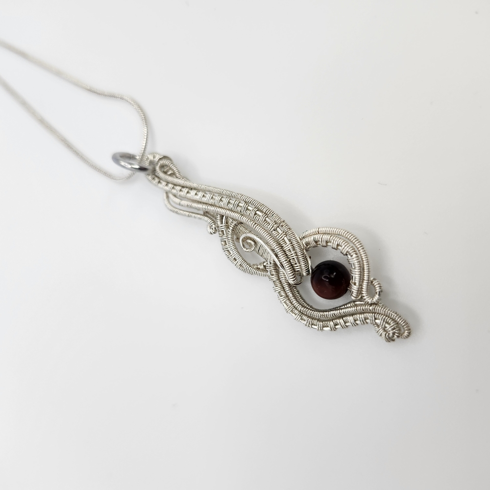 Elegant Silver Wire Wrapped Pendant Necklace